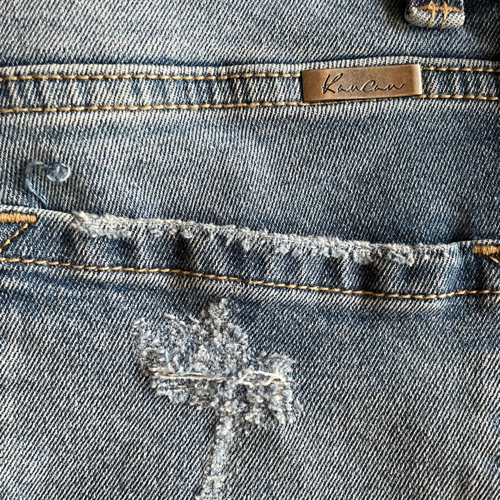 Kancan Size 9 cropped jean, like new